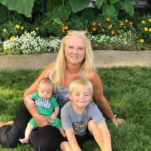 Meet your Posher, Crystal